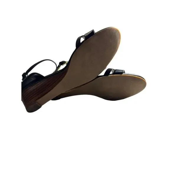 Women's Cole Haan Abriella 7M Leather Wedge Sandals Low Heel Classy Black Office - Picture 8 of 11